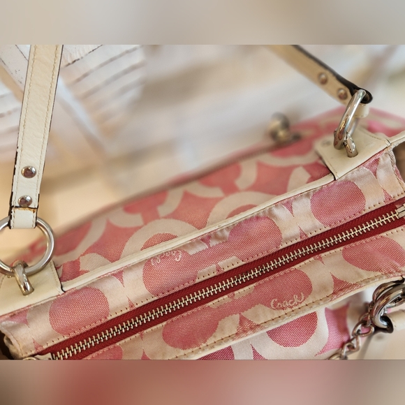 Coach Madison Op Art Shoulder bag. GORGEOUS flirty Barbie pink and white - Picture 4 of 16